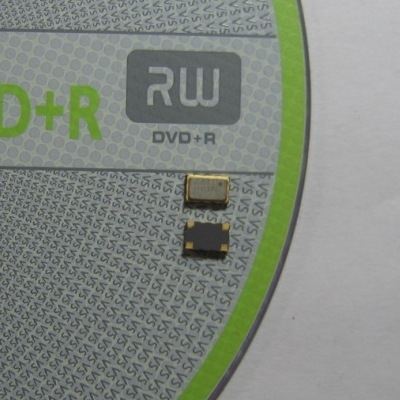 Кварцевый генератор 14745,6 КГц - DSA535SC-14.7456M SMD0503M4-4 3.3в SIN KDS