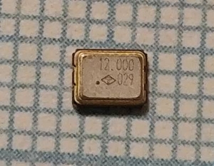Кварцевый генератор 12 МГц - 12000 SMD03225C4 CM 3.3В