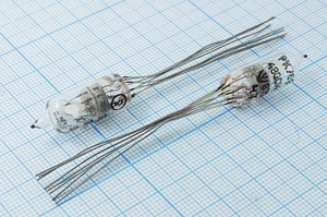 Кварцевый резонатор 15.256 МГц - 15256 РК76ЭБ 1Г