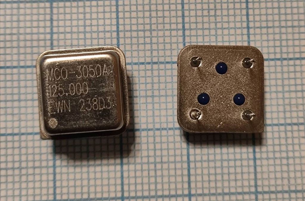 Кvарцеvый генератор 125000 DIL-8 HALF 5v CMOS MCO-3050A