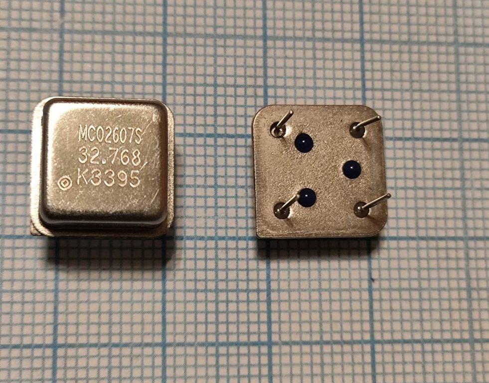 Кварцевый генератор 32,768 МГц - 32768 HALF CM 5В MCO-2607S