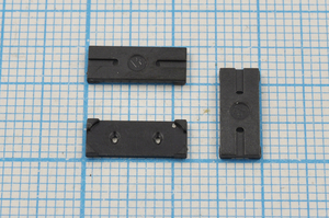 Изоляционная прокладка Q-9188 2 - 11.4x4.5x0.55P2 PPS 2отв