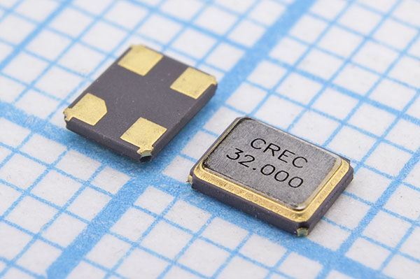 Кварцевый резонатор 32 МГц - 32000 SMD03225C4 8 10 50/-40~125C XMD 1Г CREC
