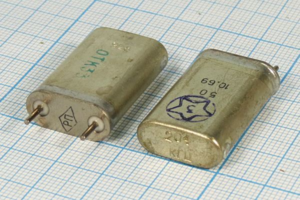 Кварцевый резонатор 0,204 МГц - 204 HC13U БА1 1Г высокие(19x30)