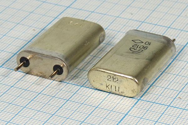 Кварцевый резонатор 0,212 МГц - 212 HC13U БА1 1Г высокие(19x30)