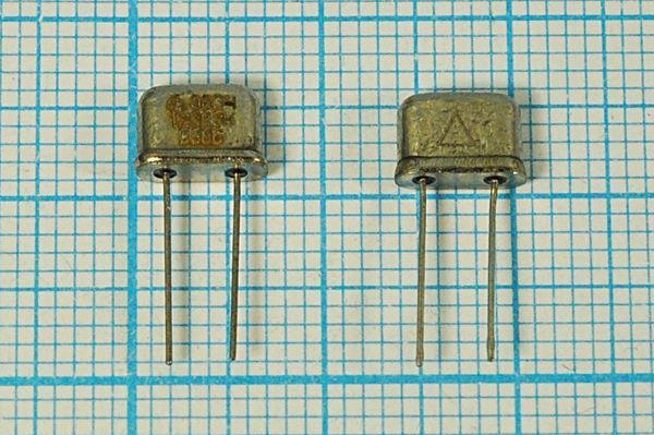 Кварцевый резонатор 12 МГц - 12000 UM4 S РК419МР 1Г