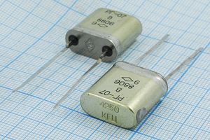 Кварцевый резонатор 4,25 МГц - 4250 HC33U 15 50/-40~70C РГ07ББ-14ГТ 1Г
