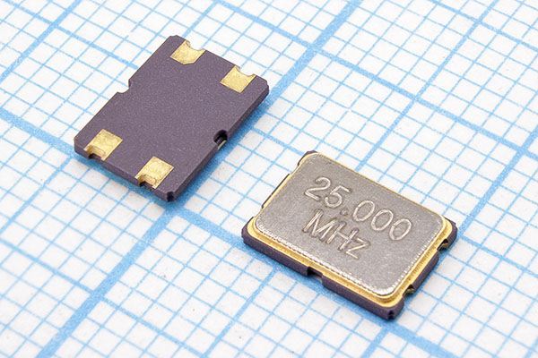Кварцевый резонатор 25 МГц - 25000 SMD07050C4 20 20 20/-20~70C 1Г