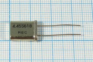 Кварцевый резонатор 4,455618 МГц - 4455,618 HC18U 32 H49 1Г (MEC) Кварцевый резонатор 4,455618 МГц - 4455,618 HC18U 32 H49 1Г (MEC)