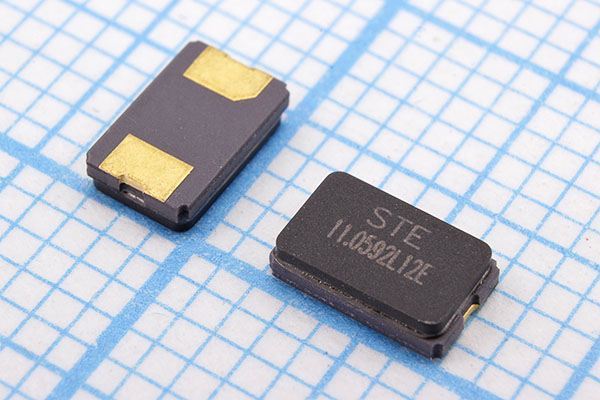 Кварцевый резонатор 11,0592 МГц - 11059,2 SMD05032C2 12 10 30/-40~85C S5032B 1Г