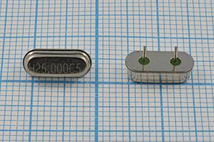 Кварцевый резонатор 25 МГц - 25000 HC49S3 20 30 HC-49US[TKD] 1Г 4мм (разная)