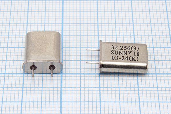Кварцевый резонатор 32,256 МГц - 32256 HC49U 18 SA[SUNNY] 3Г 3мм (SUNNY 18)