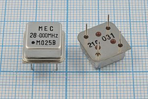 Кварцевый генератор 28 МГц - 28000 HALF T/CM 3,3В MO-25B MEC