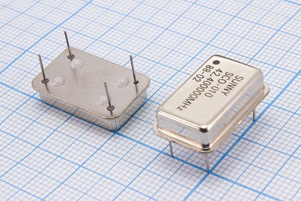 Кварцевый генератор 42,4 МГц - 42400 FULL TTL 5В SCO-010 SUNNY