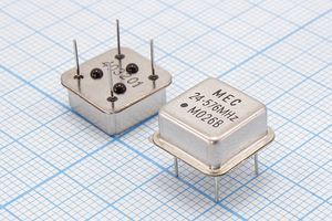Кварцевый генератор 24,576 МГц - 24576 HALF T/CM 3,3В MO-26B MEC
