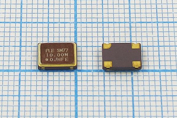Кварцевый генератор 10 МГц - 10000 SMD07050C4 CM 3,3В SM77 PLE