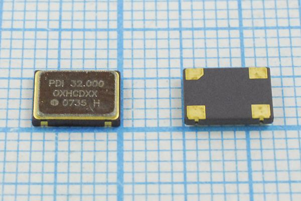 Кварцевый генератор 32 МГц - 32000 SMD07050C4 CM 5В OC7E32000XHCDXX PDI