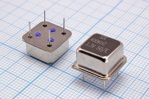 Кварцевый генератор 400 КГц - HALF T/CM 3,3В OSC8 SDE Кварцевый генератор 400 КГц - HALF T/CM 3,3В OSC8 SDE