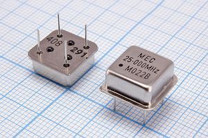 Кварцевый генератор 25 МГц - 25000 HALF T/CM 5В MO-22B MEC Кварцевый генератор 25 МГц - 25000 HALF T/CM 5В MO-22B MEC