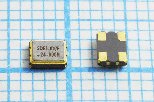 Кварцевый генератор 24 МГц - 24000 SMD03225C4 CM 1,8В SOC3 SDE