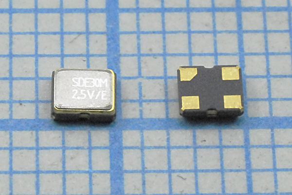 Кварцевый генератор 30 МГц - 30000 SMD02520C4 T/CM 2,5В SOC2520 SDE