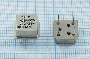 Кварцевый генератор 7,3728 МГц - 7372,8 HALF T/CM 5В XO-52B DALE Кварцевый генератор 7,3728 МГц - 7372,8 HALF T/CM 5В XO-52B DALE