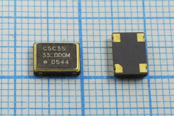 Кварцевый генератор 33 МГц - 33000 SMD07050C4 CM 3,3В CSC0L330000AAVRS00