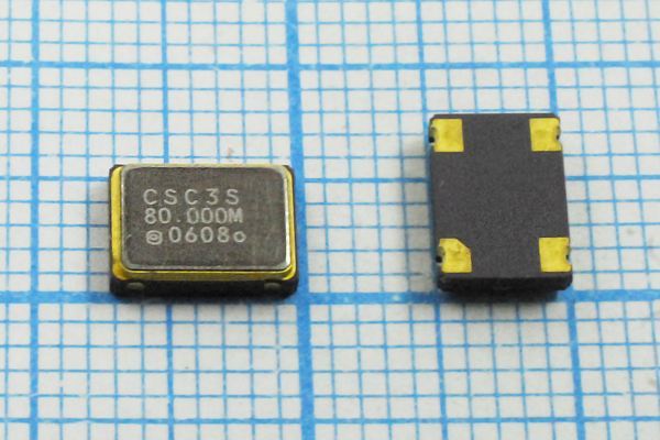 Кварцевый генератор 80 МГц - 80000 SMD07050C4 CM 3,3В CSC5L800000BAVRS00