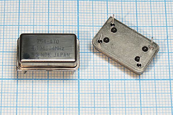 Кварцевый генератор 4,194304 МГц - 4194,304 FULL 5В Z54-A70 NDK