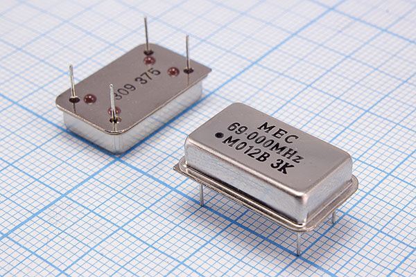 Кварцевый генератор 69 МГц - 69000 FULL T/CM 5В MO-12B MEC