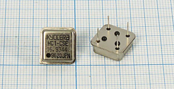 Кварцевый генератор 16,9344 МГц - 16934,4 HALF CM 5В KHO-HC1-CSE