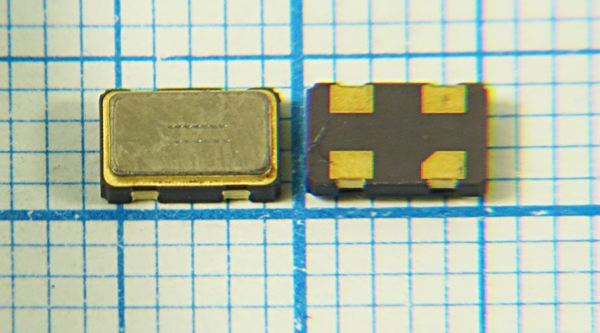 Кварцевый генератор 12 МГц - 12000 SMD05032C4 CM 2,5В CSC3E120000BCVRS00