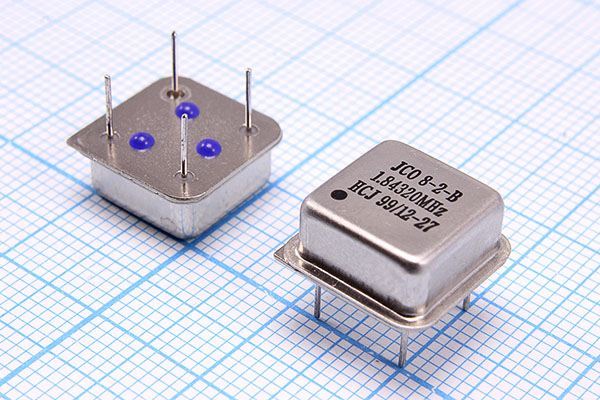 Кварцевый генератор 1,8432 МГц - 1843,2 HALF CM 5В JCO8-2-B