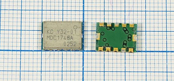 Кварцевый генератор 898 МГц - 898000 VCO SMD09670C12 2,75 YK512DDC0898M1748