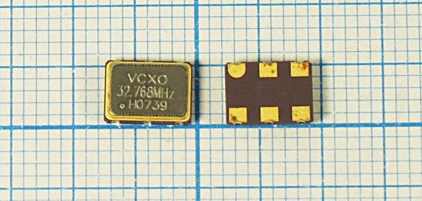 Кварцевый генератор 32,768 МГц - 32768 VCXO SMD07050C6 CM 3,3В VCXO-7050 AEC