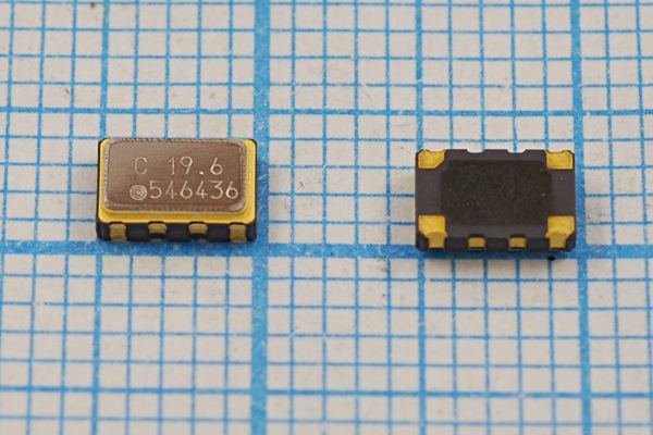 Кварцевый генератор 19,68 МГц - 19680 VCTCXO SMD05032C4 SIN 3В CSX-532T