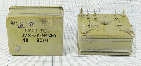 Кварцевый генератор 10 МГц - 10000 OCXO SIN 12В ГК27-ТС-10М-Б-М1-Д41 [5000