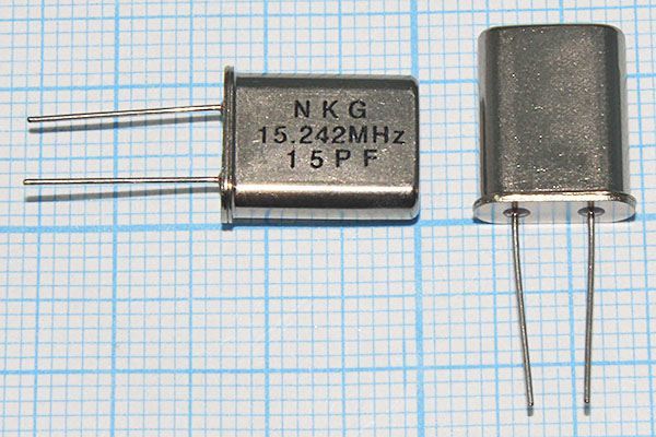 Кварцевый резонатор 15,242 МГц - 15242 HC49U 15 30 1Г (NKG15PF)