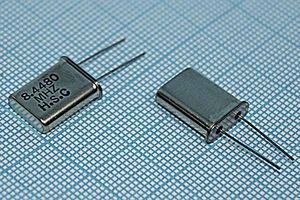 Кварцевый резонатор 8,448 МГц - 8448 HC49U 20 1Г (HSC)