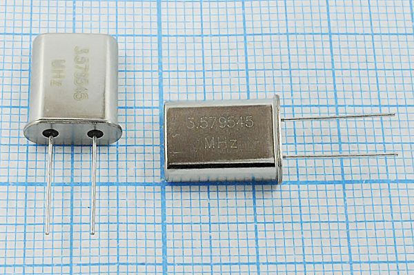 Кварцевый резонатор 3,579545 МГц - 3579,545 HC49U 16 30 1Г (3,579545MHz)