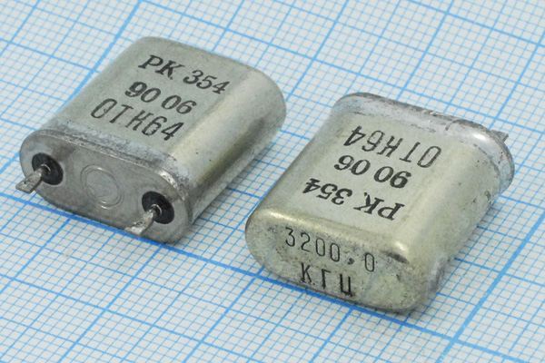 Кварцевый резонатор 3,2 МГц - 3200 БВ РК354БВ 1Г