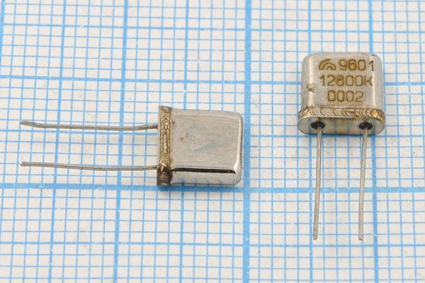 Кварцевый резонатор 12,8 МГц - 12800 UM5 S МН 1Г