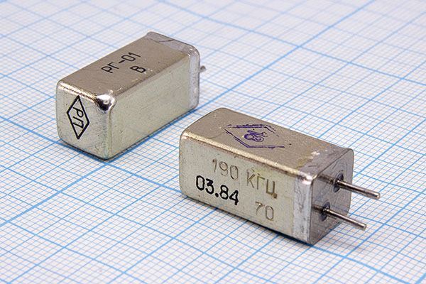 Кварцевый резонатор 0,19 МГц - 190 УВ 7,5 200/-55~65C РГ01-15ЖЧ 1Г 11x11x22