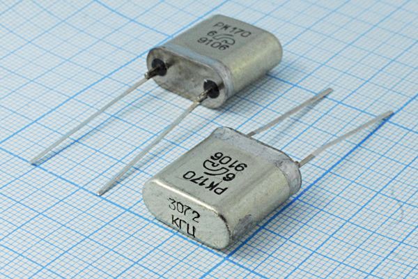 Кварцевый резонатор 3,072 МГц - 3072 HC33U 20 30/-40~70C РК170ББ-7ВС 1Г