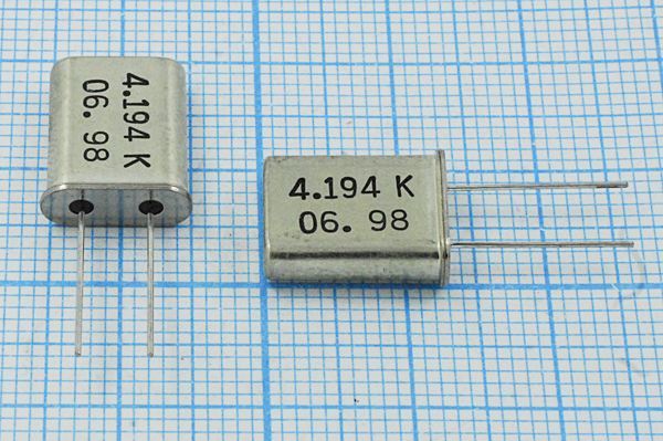 Кварцевый резонатор 4,194 МГц - 4194 HC49U S 30 1Г (4,194К)