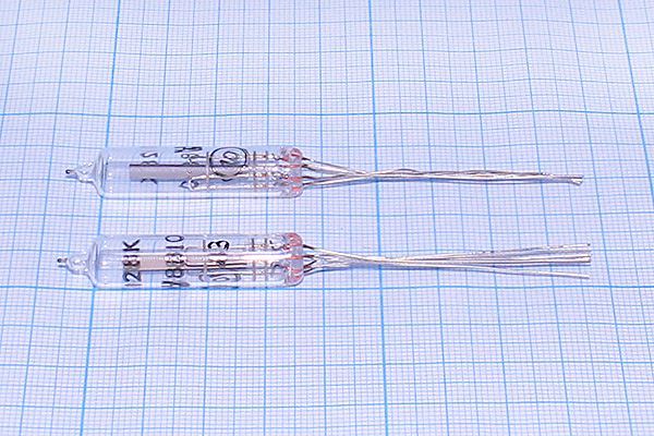 Кварцевый резонатор 0,128 МГц - 128 ЭТ 1Г 10x44