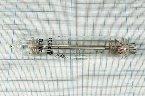 Кварцевый резонатор 0,004 МГц - 4 С 750 200/-60~100C 4В-20ЕЧ 1Г 19x94