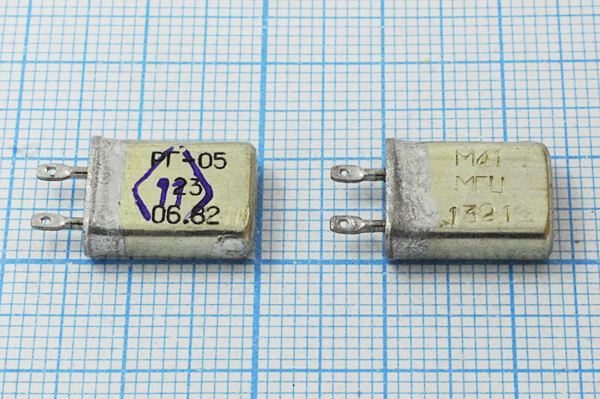 Кварцевый резонатор 41 МГц - 41000 МВ S 15 30/-40~85C РГ05МВ-14ДС 3Г