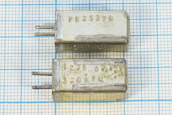 Кварцевый резонатор 0,32 МГц - 320 УВ РК253УВ 1Г 11x11x22