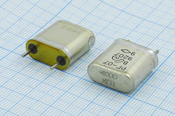 Кварцевый резонатор 4 МГц - 4000 HC6U S 15 20/-10~60C РГ07БА-6АП 1Г